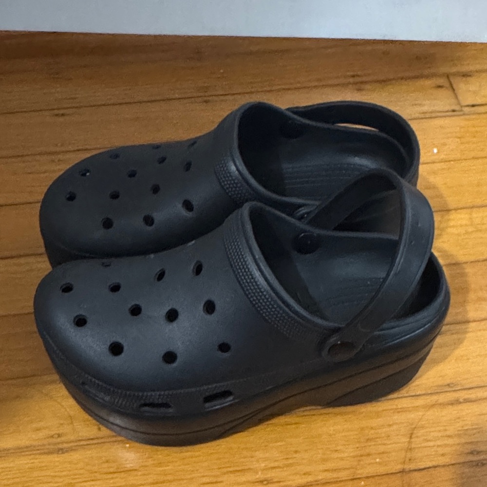 CROCS Black Platform Clogs